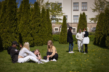 3C3A1962 Pietarsaaren lukio ulkoa LOW RES